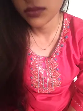 Neha Tyagi online show from October 2025 05:52:01 AM