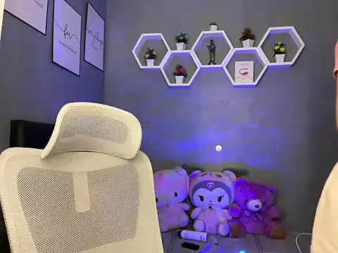 lelasohna online show from November 2025 09:19:02 AM