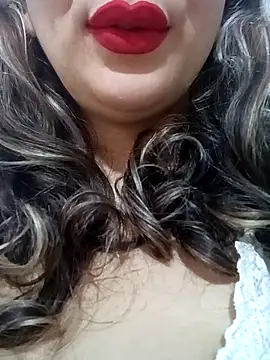 LINA-DALOUA online show from January 2026 04:32:01 PM