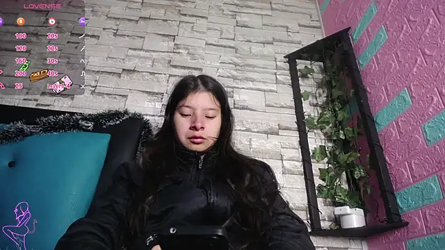 maily can online show from December 2025 12:42:02 PM