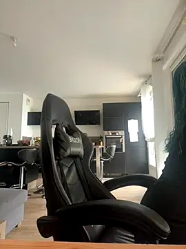 Snapshot of HATSUNE__ chatting on September 2025 11:10:01 AM HATSUNE online show from September 2025 11:10:01 AM