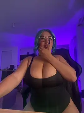 Snapshot of HATSUNE__ chatting on September 2025 07:08:02 AM HATSUNE online show from September 2025 07:08:02 AM