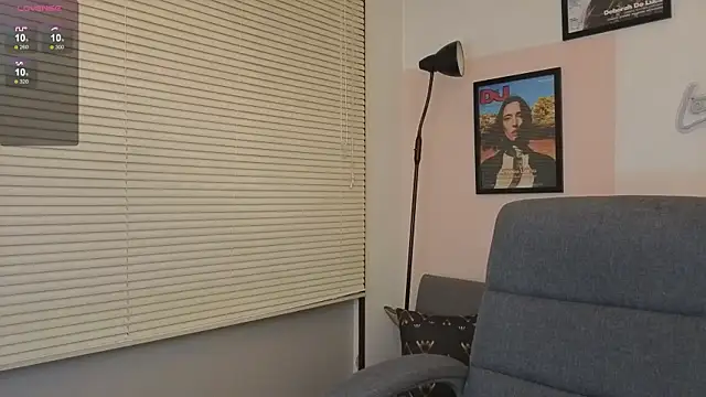 Snapshot of SujannaVarma_ chatting on October 2025 12:36:01 AM SujannaVarma online show from October 2025 12:36:01 AM