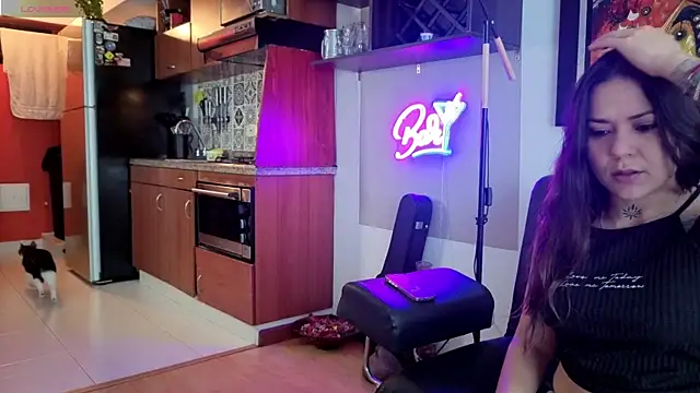 SujannaVarma  online show from April 2026 07:11:02 PM