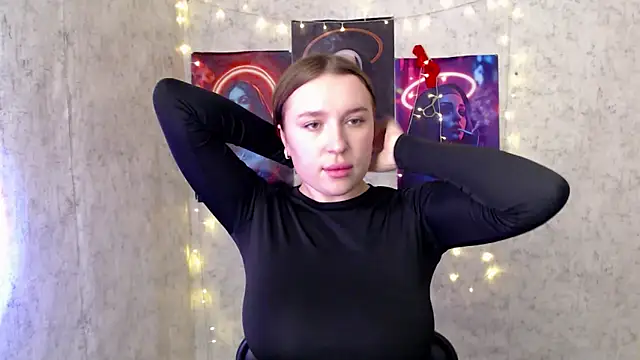 JuliaTopp  online show from February 2026 06:17:01 AM