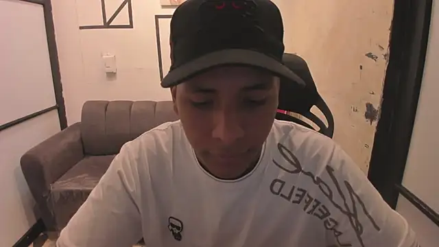 IsaacBlack  online show from September 2025 04:37:02 AM