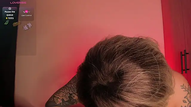 scarlett Collinss online show from February 2026 07:51:01 AM