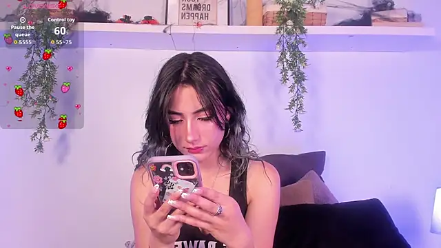 Snapshot of Vampgyal chatting on November 2025 08:42:02 PM Vampgyal online show from November 2025 08:42:02 PM