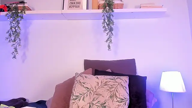 Snapshot of Vampgyal chatting on November 2025 08:40:02 PM Vampgyal online show from November 2025 08:40:02 PM