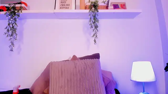 Snapshot of Vampgyal chatting on November 2025 09:03:02 PM Vampgyal online show from November 2025 09:03:02 PM