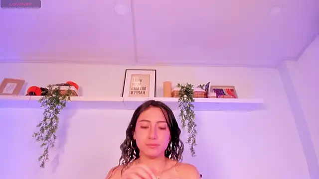 Snapshot of Vampgyal chatting on November 2025 10:21:01 PM Vampgyal online show from November 2025 10:21:01 PM