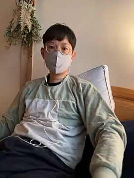 tom19899q online show from November 2025 09:43:02 PM