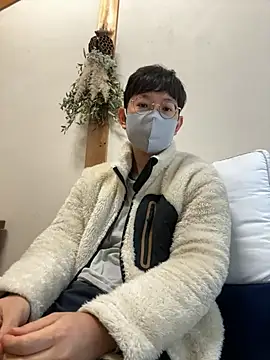 tom19899q online show from November 2025 09:57:02 PM