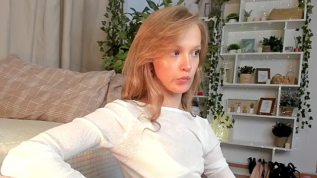 Snapshot of Kara_smalltits chatting on September 2025 12:08:02 PM Kara smalltits online show from September 2025 12:08:02 PM