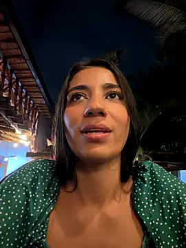 -juicy  online show from December 2025 11:32:01 PM