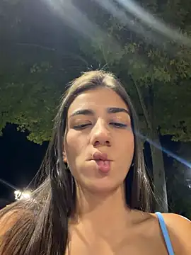 -juicy  online show from December 2025 11:23:02 PM