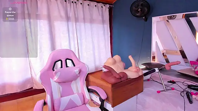 Lena Bdsm online show from December 2025 11:15:01 AM