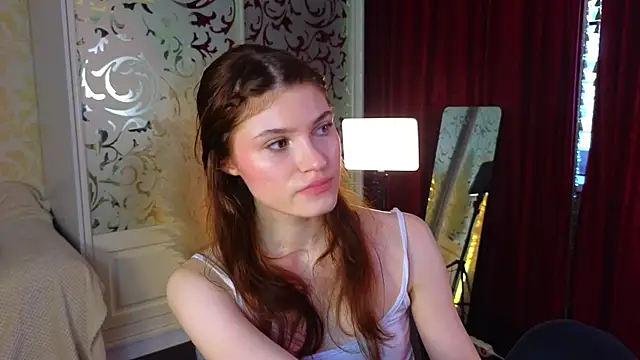 Angell Wild online show from October 2025 12:03:02 PM