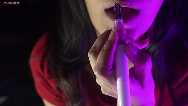 Snapshot of NidhiChandra chatting on November 2025 08:19:01 AM NidhiChandra online show from November 2025 08:19:01 AM