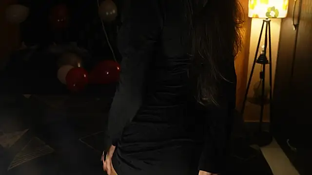 Snapshot of NidhiChandra chatting on November 2025 08:58:02 AM NidhiChandra online show from November 2025 08:58:02 AM