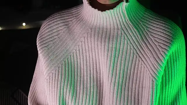 Snapshot of NidhiChandra chatting on December 2025 10:00:02 AM NidhiChandra online show from December 2025 10:00:02 AM