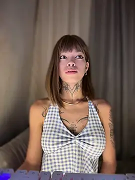 Sugarcandyyy online show from April 2026 03:58:02 PM