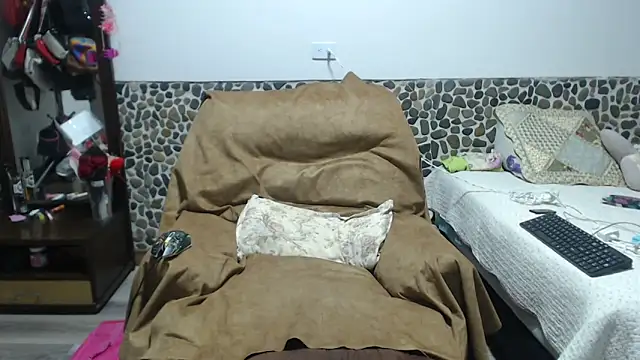 Miilu74 online show from February 2026 03:29:02 AM