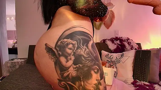 Snapshot of Claiborne_Morris chatting on November 2025 06:23:02 PM Claiborne Morris online show from November 2025 06:23:02 PM