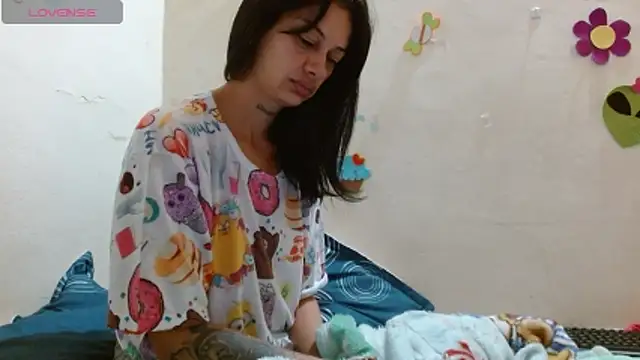 Snapshot of Akasha001 chatting on November 2025 09:52:01 AM Akasha001 online show from November 2025 09:52:01 AM