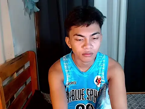 urguy marco online show from October 2025 05:30:01 PM