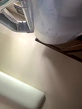 1n0nlythroat online show from November 2025 08:09:02 PM