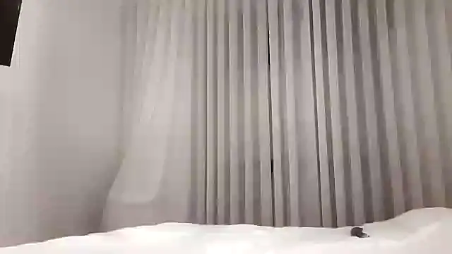 Snapshot of jporrado chatting on October 2025 10:40:01 PM jporrado online show from October 2025 10:40:01 PM