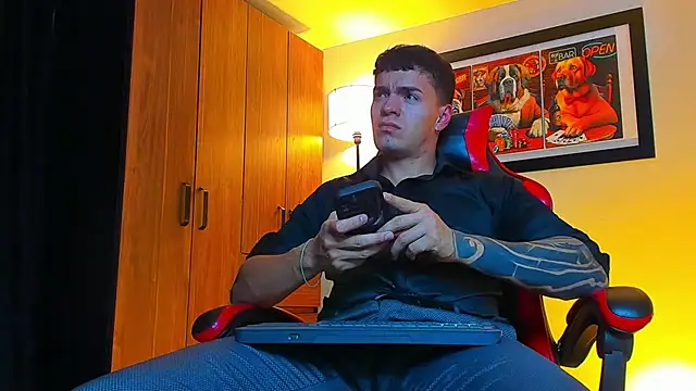 ALPHA DOMINUS  online show from November 2025 04:39:02 AM