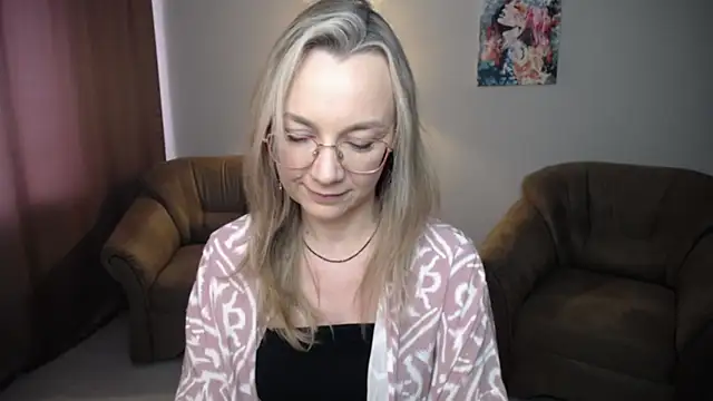 Ava Elior online show from July 2026 11:38:02 AM