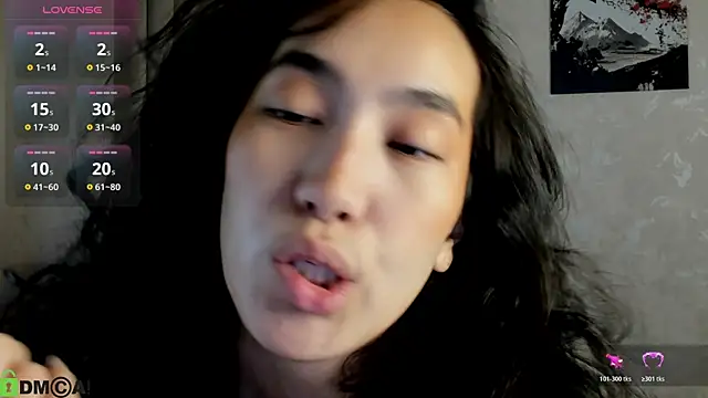 FlirtyAura online show from November 2025 03:20:01 AM