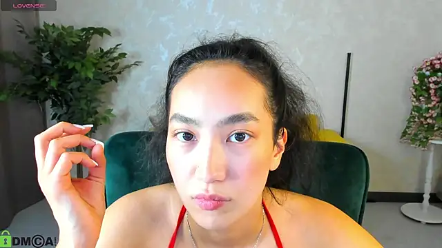 FlirtyAura online show from December 2025 03:24:01 AM