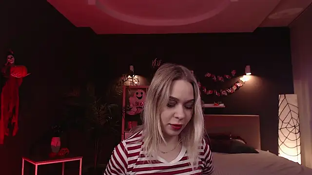 Snapshot of Pooja_Hegde chatting on October 2025 01:06:02 AM Pooja Hegde online show from October 2025 01:06:02 AM