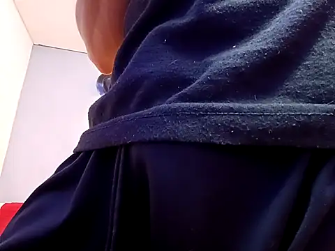 Snapshot of jhonny_thes28 chatting on October 2025 03:44:02 PM jhonny thes28 online show from October 2025 03:44:02 PM