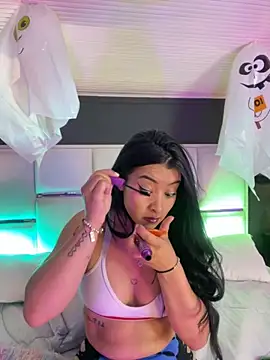 Snapshot of BellaFernandez__ chatting on October 2025 11:56:02 AM BellaFernandez online show from October 2025 11:56:02 AM