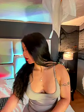 Snapshot of BellaFernandez__ chatting on November 2025 12:07:02 PM BellaFernandez online show from November 2025 12:07:02 PM