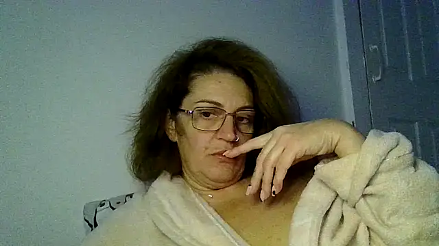 Snapshot of RubyyRosee chatting on November 2025 02:43:02 PM RubyyRosee online show from November 2025 02:43:02 PM