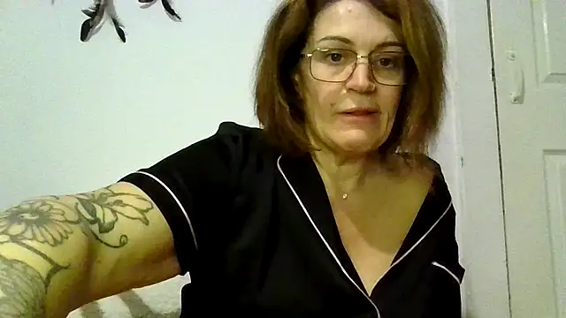 Snapshot of RubyyRosee chatting on November 2025 09:47:01 PM RubyyRosee online show from November 2025 09:47:01 PM