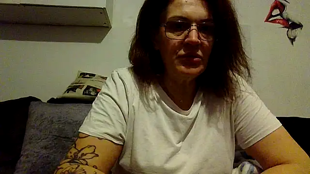 RubyyRosee online show from February 2026 06:24:01 AM