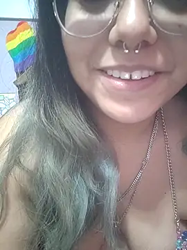 Lovelyrainn online show from December 2025 12:21:02 PM