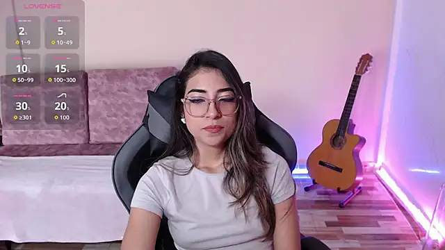 Susanahendrix online show from February 2026 06:20:01 PM