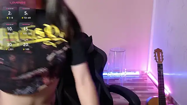 Susanahendrix online show from March 2026 06:15:01 PM