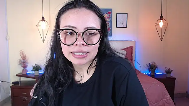 Snapshot of Megan_05_ chatting on June 2026 02:43:02 PM Megan 05 online show from June 2026 02:43:02 PM