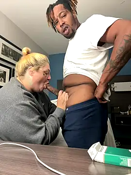 Snapshot of BigMfLuther chatting on November 2025 04:51:01 PM BigMfLuther online show from November 2025 04:51:01 PM