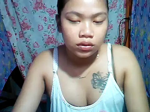 Snapshot of MorenaLovelyPinay24 chatting on November 2025 01:47:02 PM MorenaLovelyPinay24 online show from November 2025 01:47:02 PM