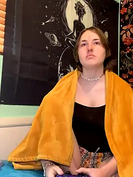 angelbliss10100 online show from November 2025 03:45:01 PM